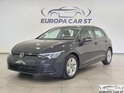 Grigio Usata 2022 VW Golf VIII Style Tre volumi | 22.500 € (Ottimo prezzo)