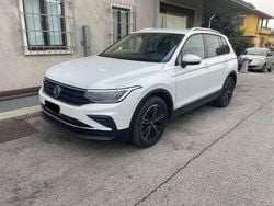 Bianco Usata 2023 VW Tiguan Elegance SUV | 30.000 € (Buon prezzo)