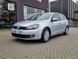 Grigio Usata 2010 VW Golf VI Highline Tre volumi | 5500 € (Buon prezzo)