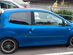 Usata 2008 Renault Twingo GT Due volumi | 2000 €