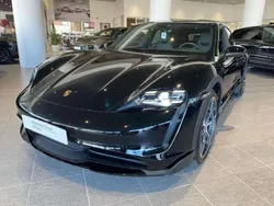 Nero Usata 2022 Porsche Taycan 4S Cross Turismo Tre volumi | 76.800 € (Ottimo prezzo)