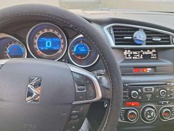 Usata 2013 Citroën DS4 So Chic Due volumi | 5800 € (Buon prezzo)