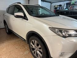 Bianco Usata 2015 Toyota RAV4 Edition Tre volumi | 11.500 €