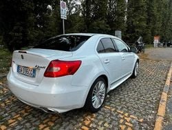 Bianco Usata 2014 Suzuki Kizashi Tre volumi | 7900 €
