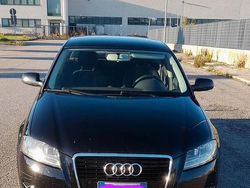 Nero Usata 2012 Audi A3 Ambiente Tre volumi | 4900 € (Buon prezzo)