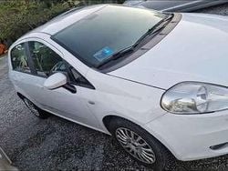 Usata 2009 Fiat Grande Punto Dynamic Due volumi | 3200 € (Cara)
