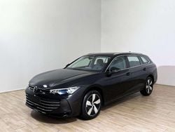 Nero Nuova 2025 VW Passat Business Station wagon | 47.400 € (Buon prezzo)