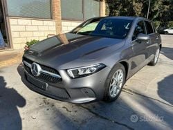 Grigio scuro metallizzato Usata 2018 Mercedes A180 Progressive Tre volumi | 18.999 € (Buon prezzo)