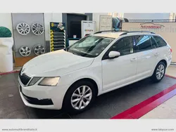 Bianco Usata 2020 Skoda Octavia Style Tre volumi | 8990 € (Buon prezzo)