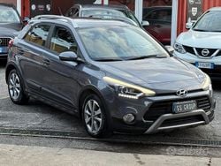 Grigio Usata 2016 Hyundai i20 Active Tre volumi | 8500 € (Buon prezzo)