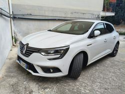 Bianco Usata 2019 Renault Mégane IV Intens Tre volumi | 16.900 € (Molto cara)