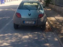 Verde Usata 2001 Ford Ka Tre volumi | 400 € (Ottimo prezzo)