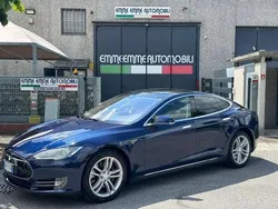 Blu/azzurro Usata 2014 Tesla Model S Tre volumi | 20.990 € (Cara)