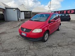 Rosso Usata 2005 VW Fox Due volumi | 1599 €