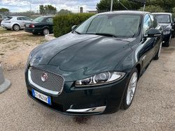 Verde Usata 2014 Jaguar XF Portfolio Tre volumi | 7990 €