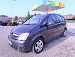 Grigio Usata 2009 Opel Meriva Monovolume | 1990 € (Buon prezzo)
