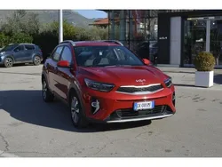Rosso(met.) Usata 2023 Kia Stonic Urban SUV | 15.900 € (Buon prezzo)