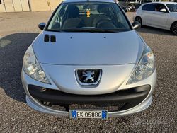 Grigio Usata 2011 Peugeot 206 Tre volumi | 3700 € (Buon prezzo)