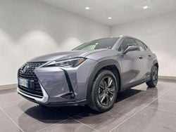 Grigio scuro Usata 2020 Lexus UX Business Edition SUV | 17.900 € (Buon prezzo)