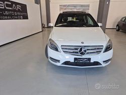 Bianco Usata 2014 Mercedes B180 Premium Monovolume | 11.500 € (Buon prezzo)
