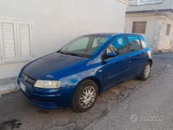 Usata 2006 Fiat Stilo Tre volumi | 1000 € (Buon prezzo)