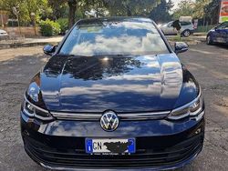 Usata 2023 VW Golf VIII Life Tre volumi | 22.500 € (Buon prezzo)