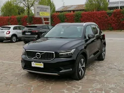Onyx black Usata 2022 Volvo XC40 Inscription SUV | 29.500 € (Buon prezzo)