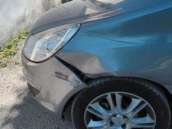 Grigio Usata 2009 Opel Corsa Tre volumi | 500 € (Super prezzo)