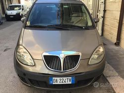 Marrone Usata 2006 Lancia Musa Monovolume | 2600 € (Buon prezzo)