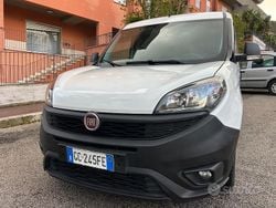 Bianco Usata 2020 Fiat Doblò Lounge Monovolume | 10.600 € (Buon prezzo)
