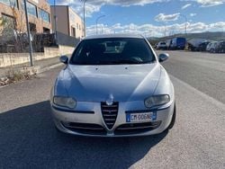 Argento Usata 2004 Alfa Romeo 2000 Distinctive Tre volumi | 1800 €