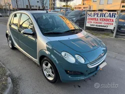 Grigio Usata 2006 Smart ForFour Tre volumi | 4500 € (Molto cara)