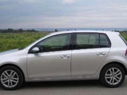 Argento Usata 2010 VW Golf VI Comfortline Tre volumi | 7990 € (Buon prezzo)