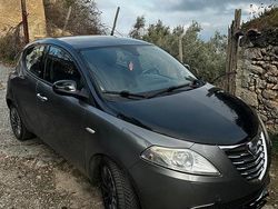 Grigio Usata 2011 Lancia Ypsilon Due volumi | 4000 € (Buon prezzo)