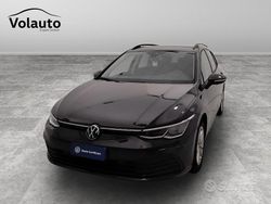 Grigio Usata 2023 VW Golf VIII Life Station wagon | 22.200 € (Molto cara)