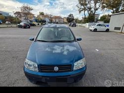 Blu Usata 2004 Fiat Punto Tre volumi | 1200 € (Buon prezzo)