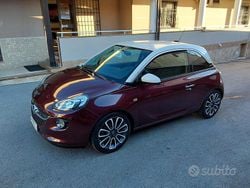 Rosso Usata 2016 Opel Adam Glam Due volumi | 6500 € (Buon prezzo)