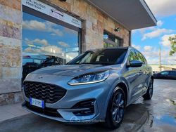Grigio Usata 2023 Ford Kuga ST-Line SUV | 24.500 € (Buon prezzo)