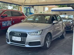 Argento Usata 2015 Audi A1 Sportback Ambiente Due volumi | 11.500 € (Buon prezzo)