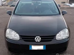Nero Usata 2007 VW Golf V Comfortline Tre volumi | 3000 € (Buon prezzo)