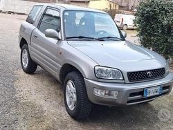 Usata 1999 Toyota RAV4 SUV | 7500 € (Super prezzo)