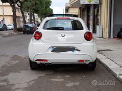 Bianco Usata 2010 Alfa Romeo MiTo Due volumi | 4400 € (Molto cara)