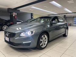 Grigio Usata 2016 Volvo V60 Business Edition Station wagon | 12.900 € (Cara)