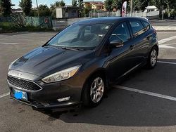 Grigio Usata 2016 Ford Focus Tre volumi | 4990 € (Ottimo prezzo)
