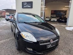 Nero Usata 2010 Fiat Bravo Emotion Due volumi | 4900 € (Buon prezzo)