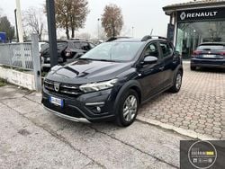 Antracite Usata 2022 Dacia Sandero Comfort Due volumi | 13.800 € (Buon prezzo)