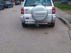 Usata 2004 Toyota RAV4 Station wagon | 3000 € (Buon prezzo)