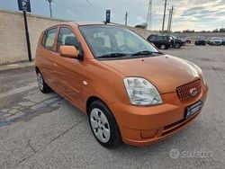 Arancione Usata 2006 Kia Picanto Due volumi | 3000 € (Buon prezzo)