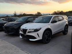 Bianco Nuova 2025 Alfa Romeo Junior Edizione Speciale SUV | 29.900 €