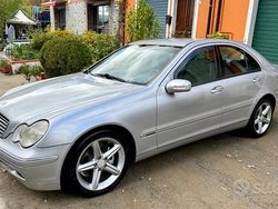 Argento Usata 2002 Mercedes C220 Elegance Tre volumi | 2500 € (Cara)